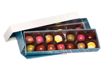 "Świąteczny Blask" | Zestaw pralin – 28 sztuk